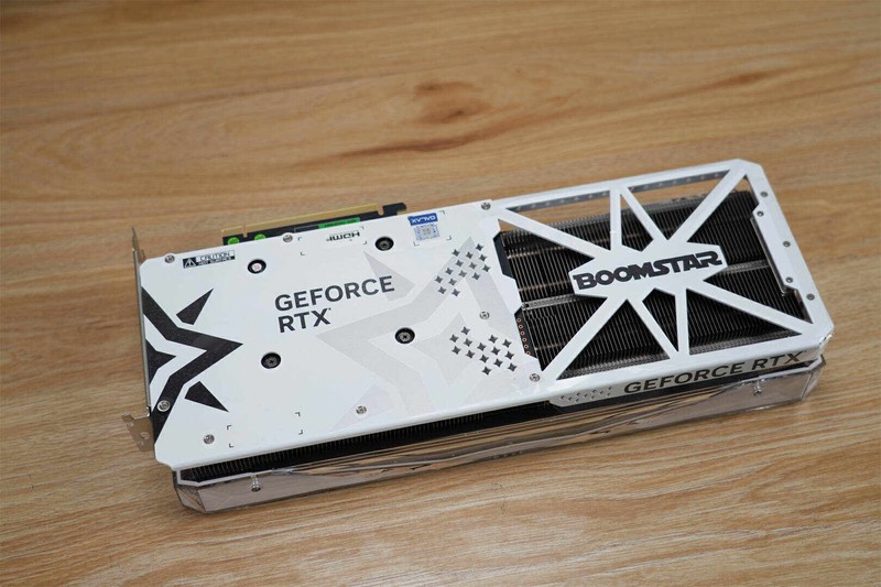 刀锋钛出击，微星MPG B850 EDGE TI WIFI让AMD 9000系走进千家万户！