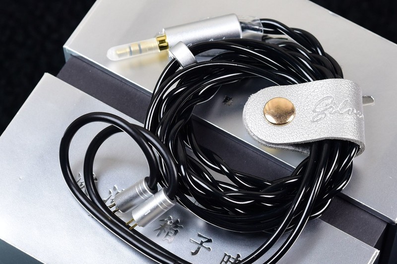 高解析+监听+乐感三位一体！丽弦STA-Hi End MAX双动圈简评