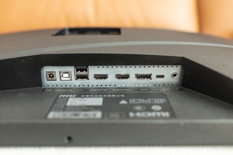 被称为枪神的4K电竞显示器真的很强，微星MAG 274UPF开箱