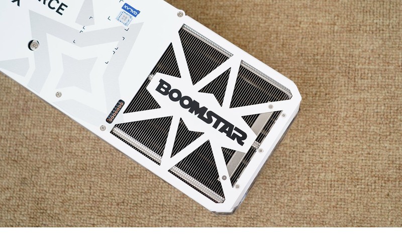 2024年最后一装，9800X3D+4080S打造的高端海景房游戏主机分享