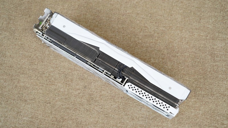 2024年最后一装，9800X3D+4080S打造的高端海景房游戏主机分享