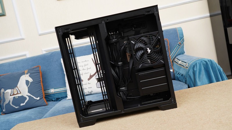 2024年最后一装，9800X3D+4080S打造的高端海景房游戏主机分享