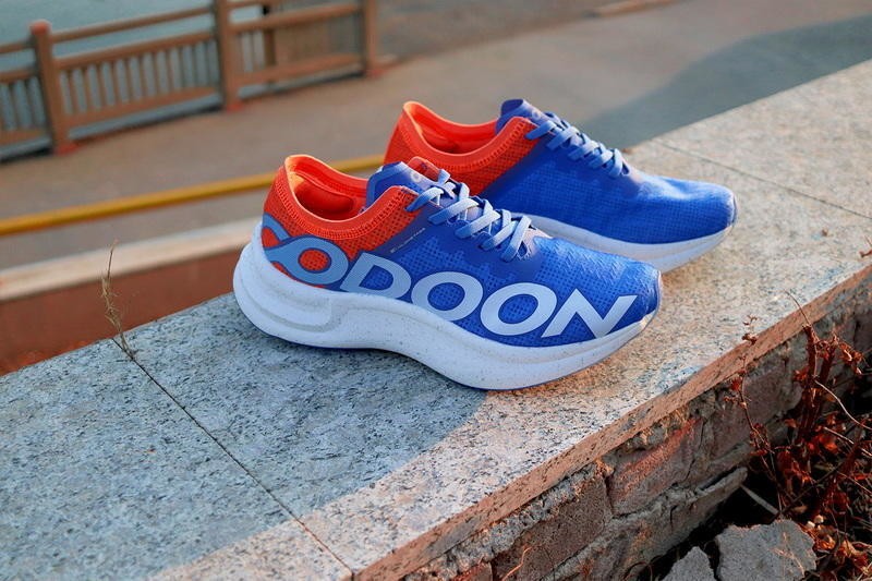 软弹战靴，厚底真香！咕咚21K逐日PRO智能跑鞋体验