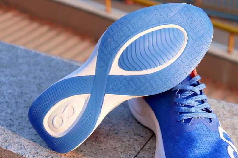 软弹战靴，厚底真香！咕咚21K逐日PRO智能跑鞋体验