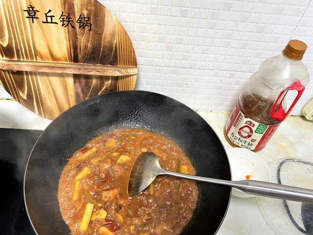 因《舌尖上的中国》爆火的章丘铁锅真的好用？这次开箱新品黑极晶