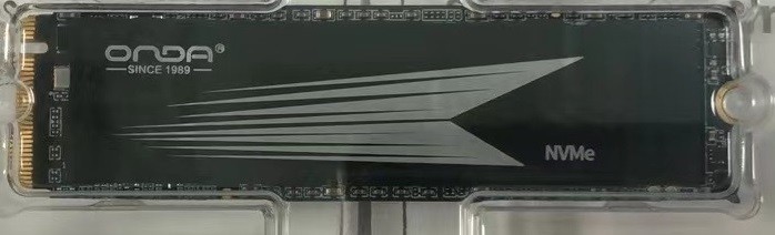 现在M2 NVME SSD比较时髦，国产二、三线品牌价格比较亲民，入手2块。再续购1块