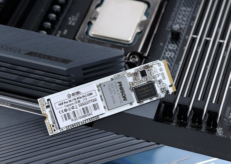 高频率才是DDR5内存的正确打开方式，阿斯加特D5-7200内存实测