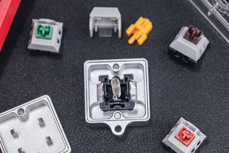 有一拆一，拆解分析瑞翼鲨五行轴手感之谜