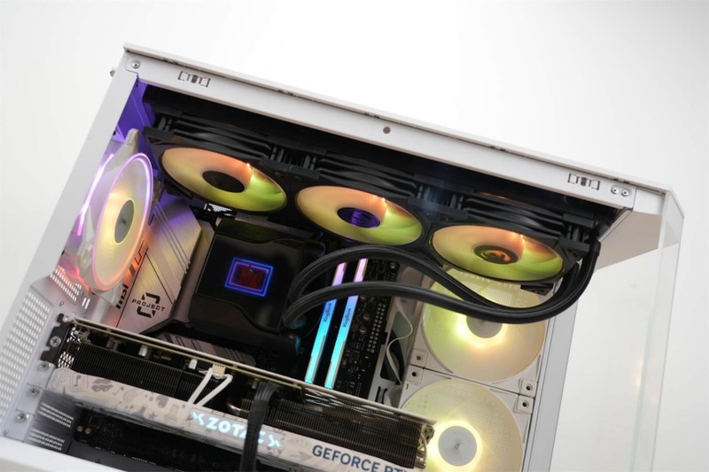 希捷酷玩530与微星主板强强联合：定义存储新速度，极致性能体验