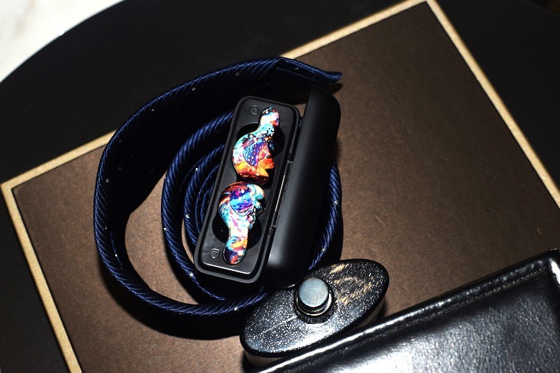 紫外线清洁充电仓 音质超好 深海之声SEEAI蓝牙耳机