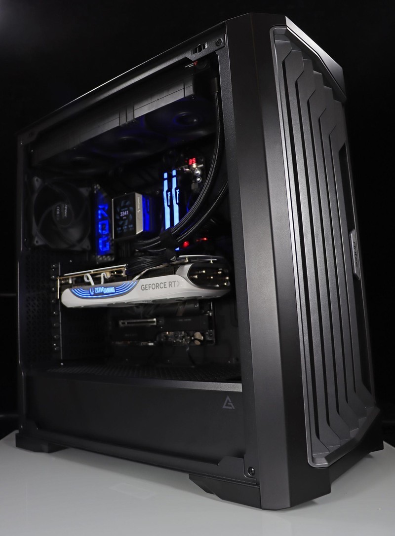 9800X3D，目前最强游戏 CPU，不服来战！力压 14900K！