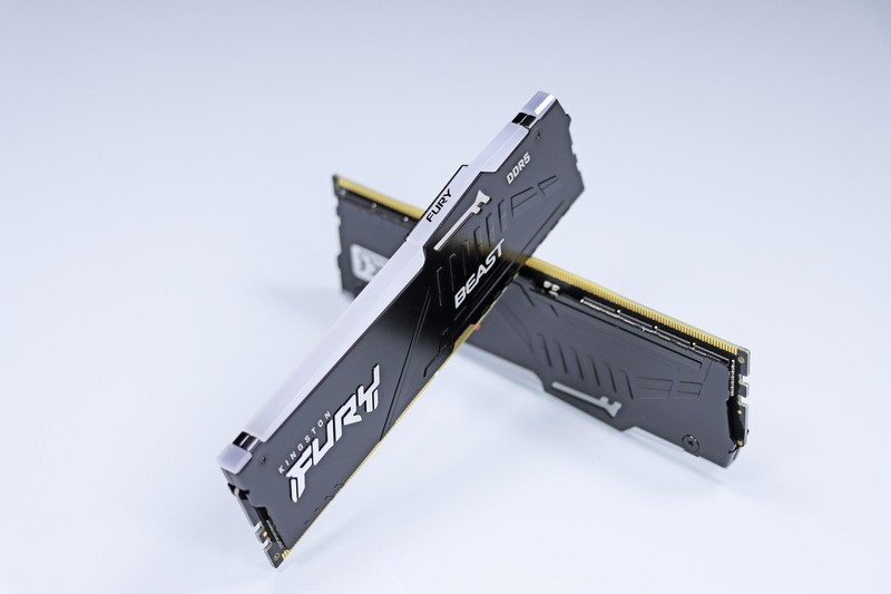 9800X3D，目前最强游戏 CPU，不服来战！力压 14900K！