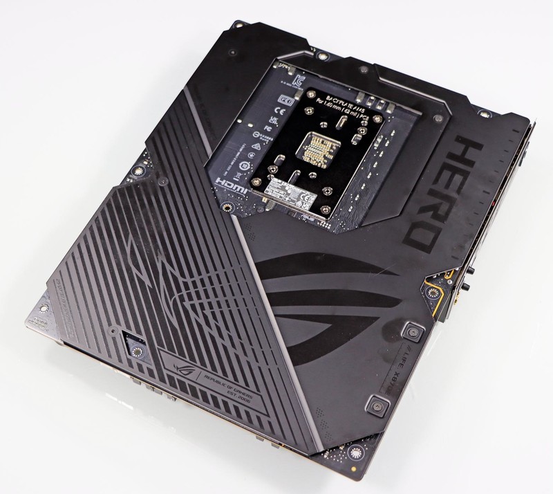 9800X3D，目前最强游戏 CPU，不服来战！力压 14900K！