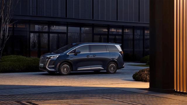 25款腾势D9重磅上市，再立MPV 6大标杆！