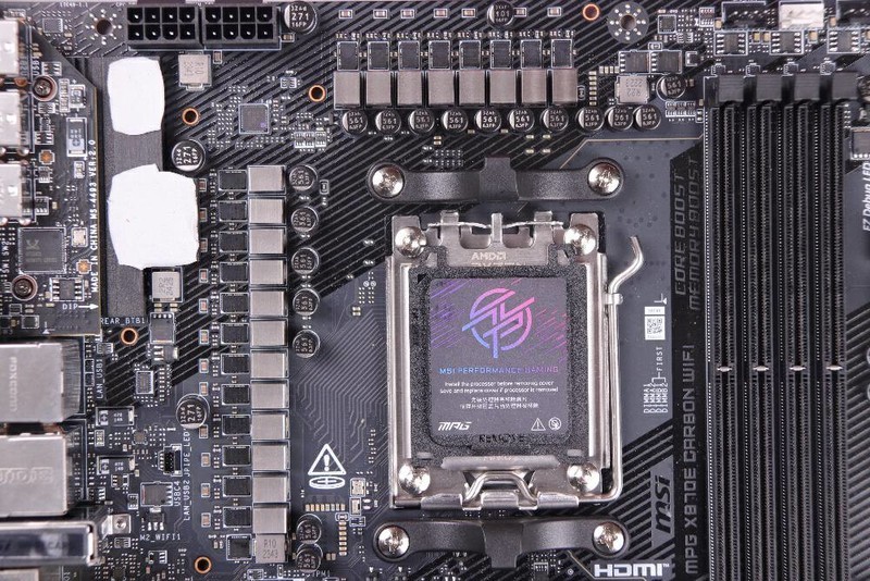 AMD 9950X豪华座驾，微星MPG X870E暗黑主板评测，惊喜大过期待