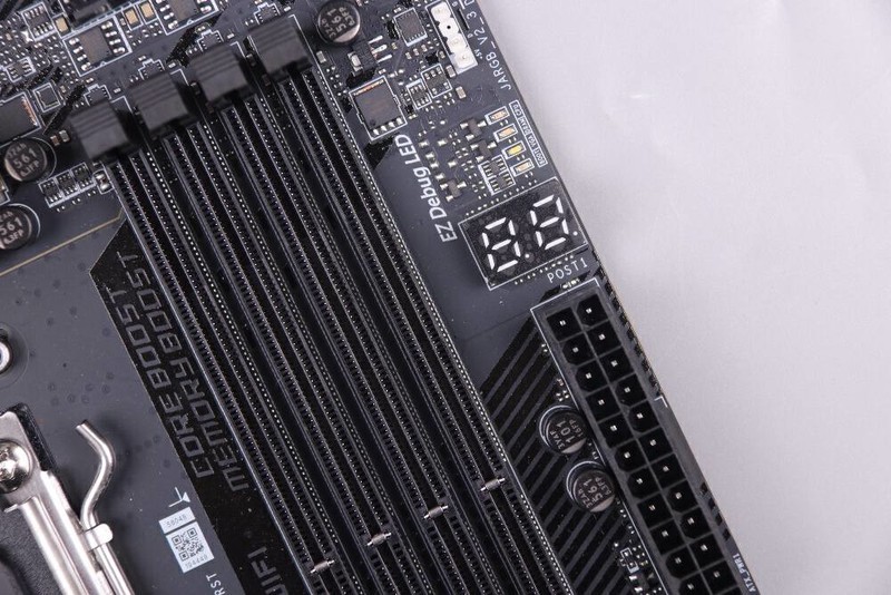 AMD 9950X豪华座驾，微星MPG X870E暗黑主板评测，惊喜大过期待