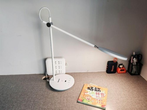 护眼灯最好的品牌排行榜前十名更新：学生护眼台灯怎么选购？