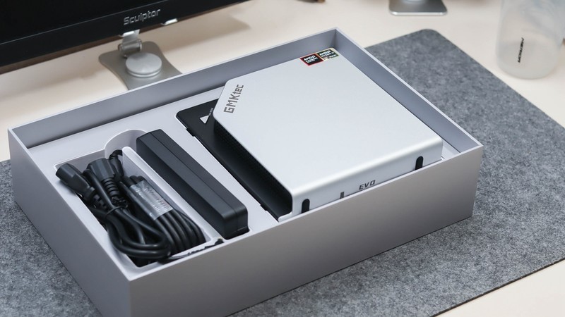 极摩客EVO-X2实测：看锐龙AI Max+395如何颠覆迷你主机性能极限?？