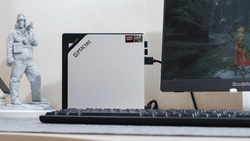 极摩客EVO-X2实测：看锐龙AI Max+395如何颠覆迷你主机性能极限?？