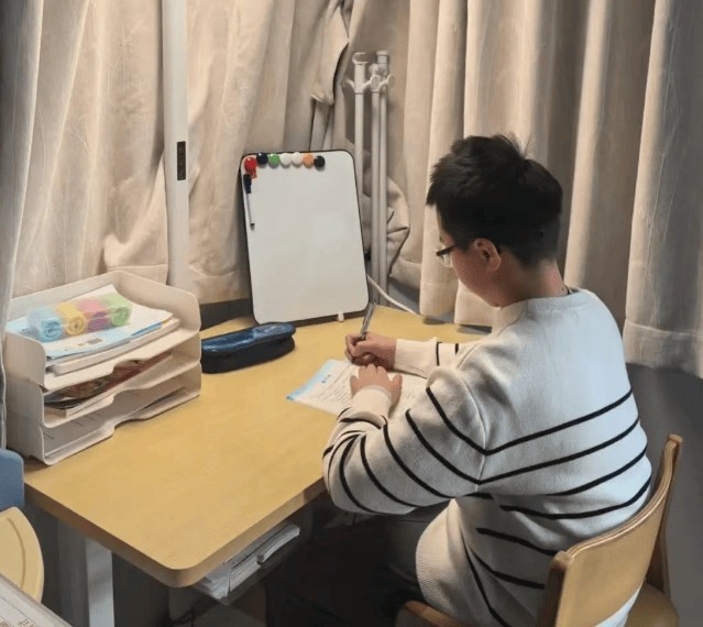 护眼落地灯哪款好？怎么选？2025最好最安全的专业护眼落地灯分享