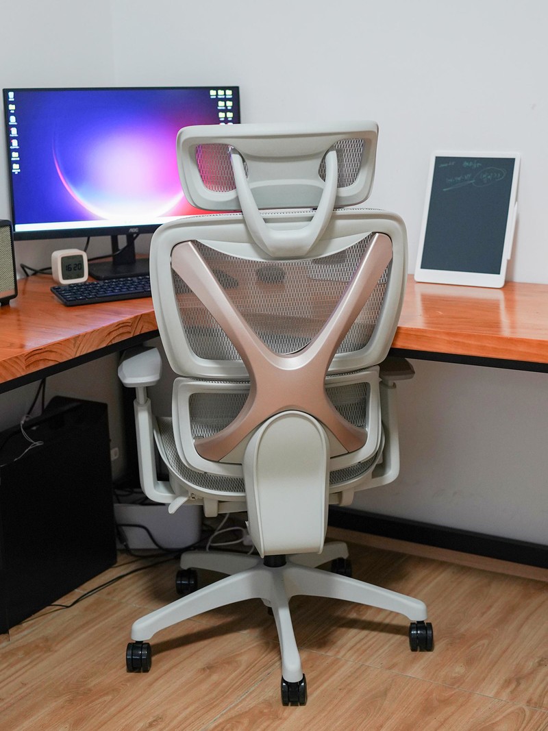 永艺XY椅上手实测，告诉你到底怎么样