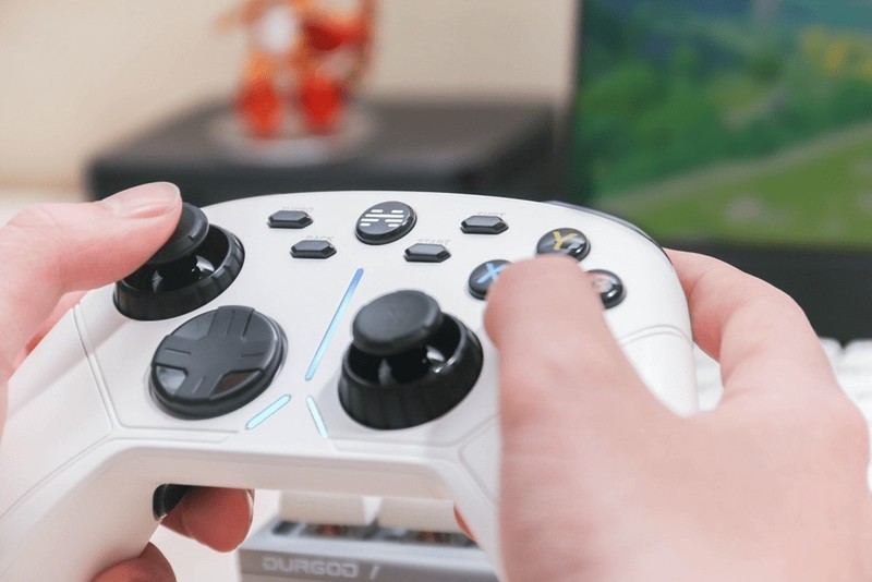 没有游戏手柄敢说自己是游戏玩家吗？北通阿修罗3S，车枪球通吃!