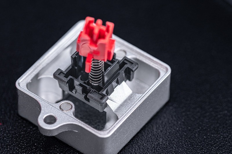 有一拆一，拆解分析瑞翼鲨五行轴手感之谜