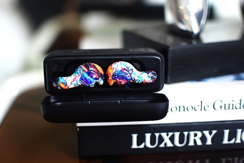 紫外线清洁充电仓 音质超好 深海之声SEEAI蓝牙耳机