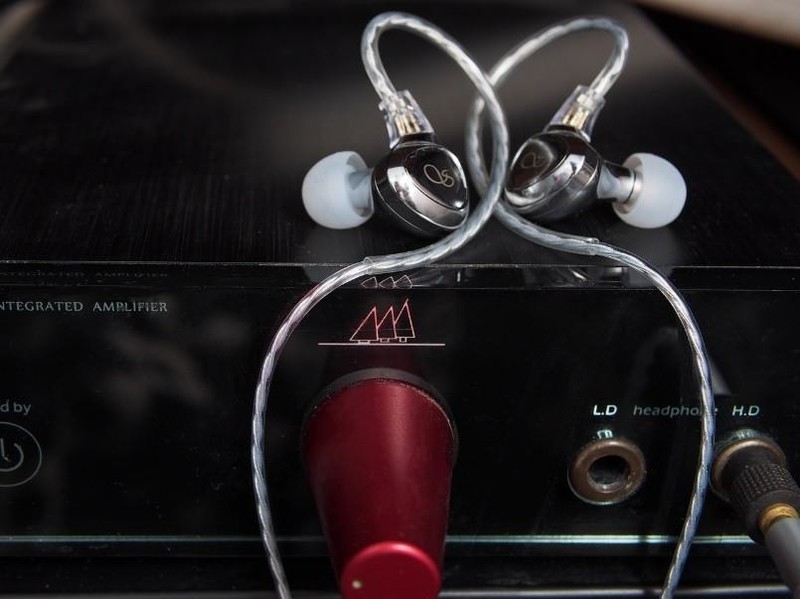 卷出新高度——山灵 SONO 两圈一铁 HIFI 有线耳机