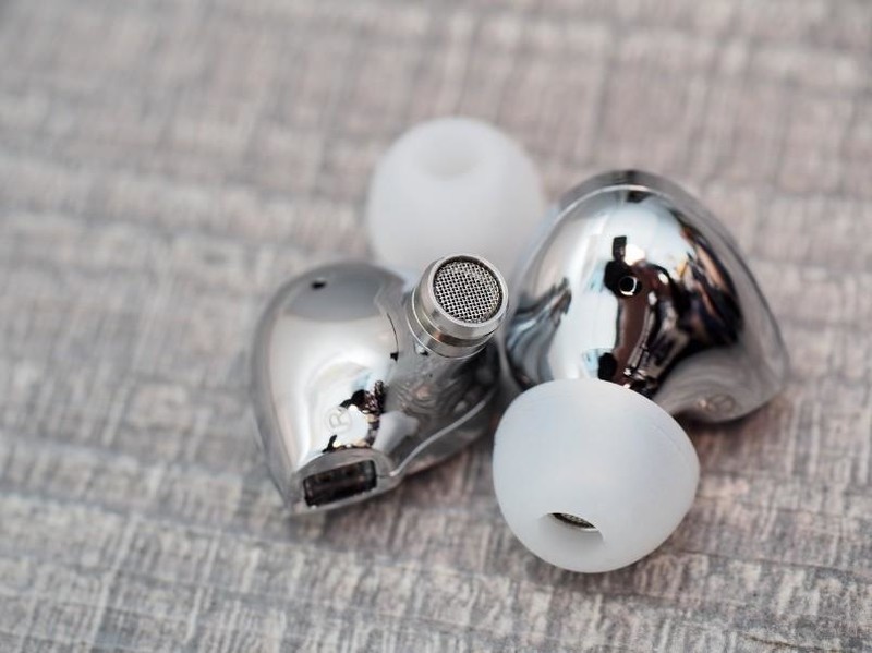 卷出新高度——山灵 SONO 两圈一铁 HIFI 有线耳机