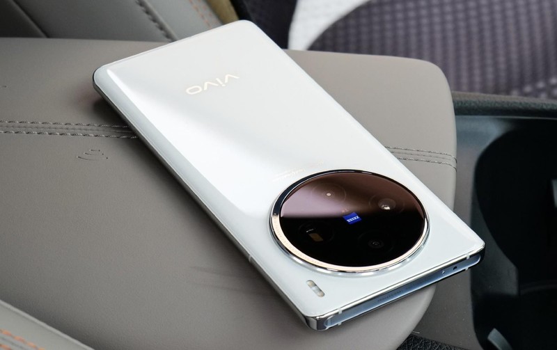 高级质感，颜值在线！vivo X100外观设计解析