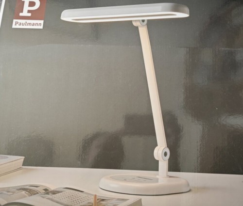 小学生用什么台灯护眼效果好？2025教室护眼照明品牌排行榜大公开！