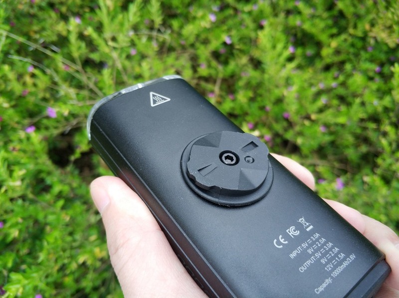 可应急充电的夜骑好伙伴，迈极炫RN3000自行车灯体验