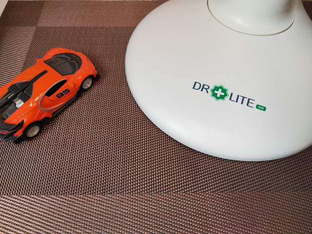 护眼灯别乱买！0辐射NIR红光护眼台灯，一分价钱一分货