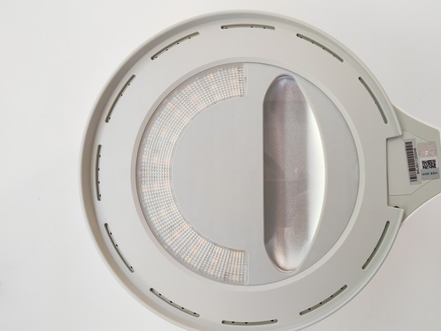 护眼灯别乱买！0辐射NIR红光护眼台灯，一分价钱一分货