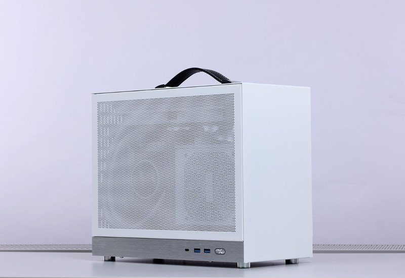 15.9L便携小钢炮主机：14600K +4070S显卡+D5内存，颜值性能兼备