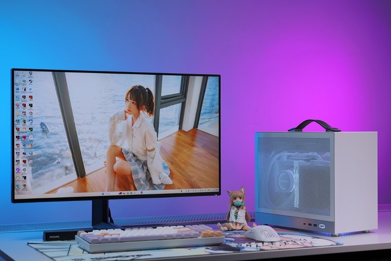 15.9L便携小钢炮主机：14600K +4070S显卡+D5内存，颜值性能兼备