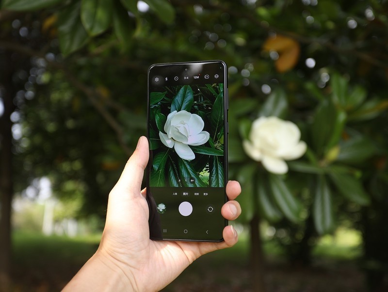 高颜值靓屏，星空体育平台Galaxy C55 5G越级影像，捕捉青春的好机