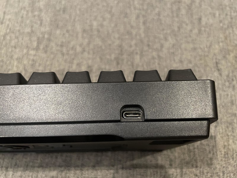 双模无线，RGB背光，PBT键帽，热插拔全安排！-KEMOVE DK61机械键盘