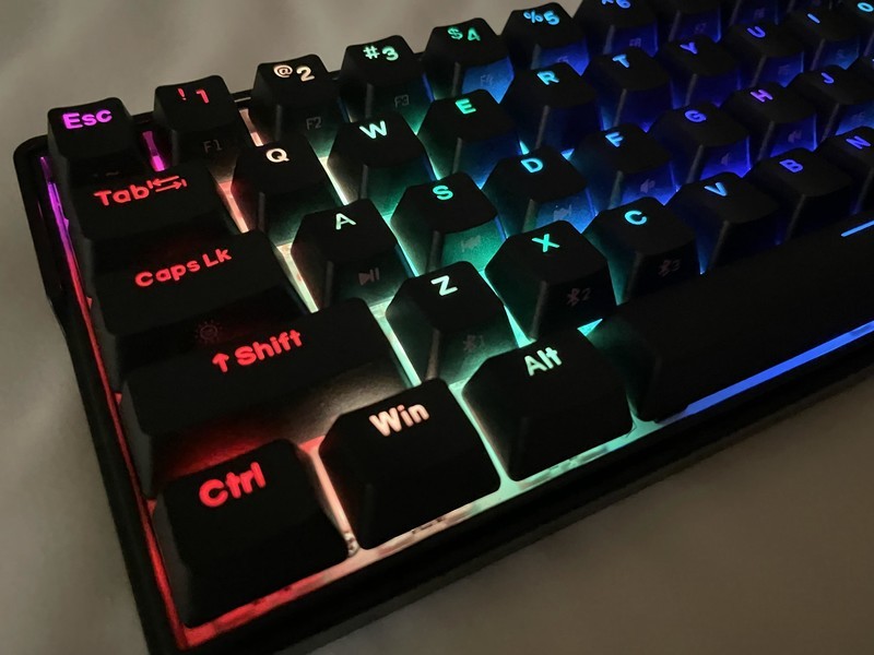 双模无线，RGB背光，PBT键帽，热插拔全安排！-KEMOVE DK61机械键盘