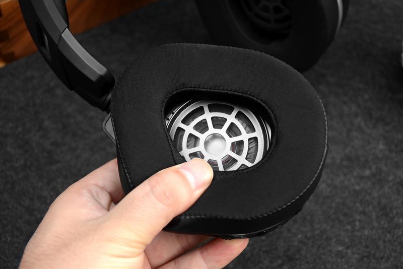 FPS游戏好搭档、无线双模，乌龟海岸刺客700二代游戏耳机开箱体验