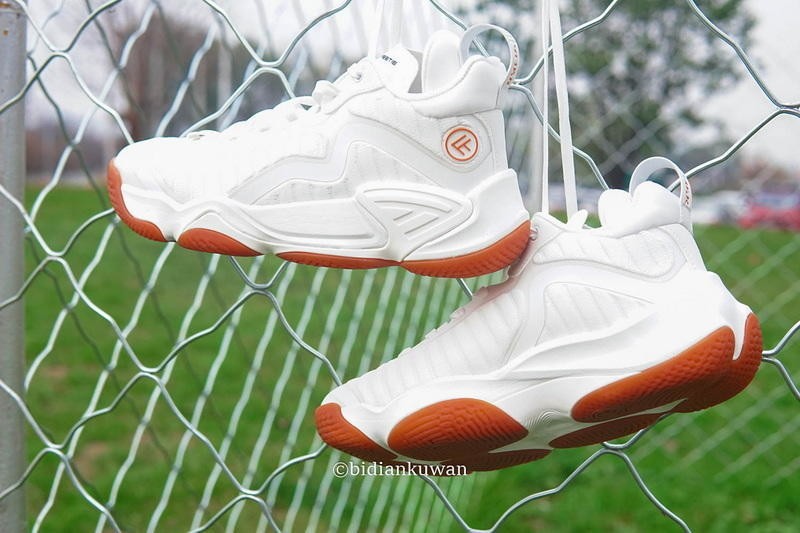 预算三四百，实战篮球鞋如何选？聊聊FREETIE牛蹄一代