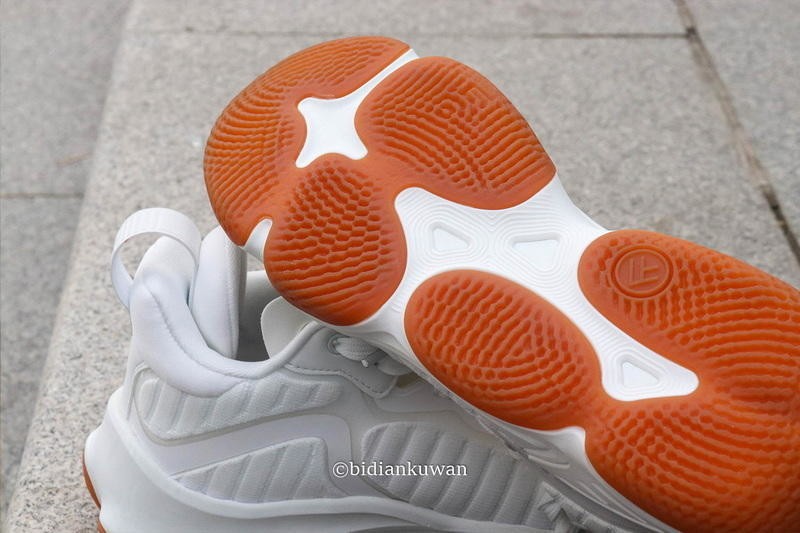 预算三四百，实战篮球鞋如何选？聊聊FREETIE牛蹄一代