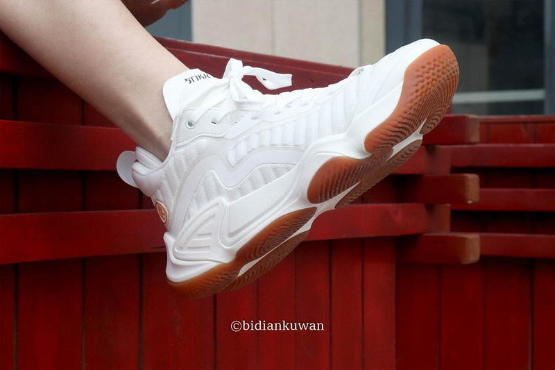 预算三四百，实战篮球鞋如何选？聊聊FREETIE牛蹄一代