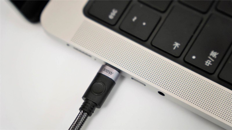 苹果全家桶的靠谱选择！ORICO桌面全家桶实测：实用性这下拉满了