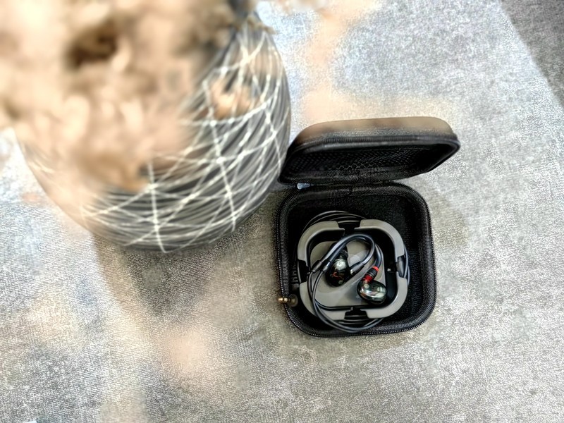 听森海塞尔IE400 PRO耳机就是听人声鼎沸