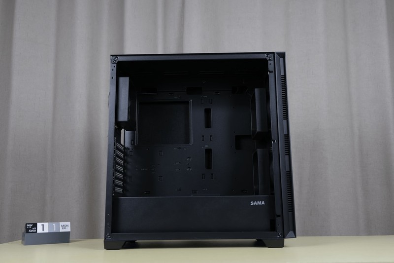 无光污染、更省心，先马 黑洞PRO 静音机箱上手体验