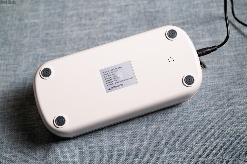 顽固污渍一键去除，还有紫外线除菌功能，希亦超声波清洗机体验