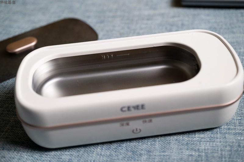 顽固污渍一键去除，还有紫外线除菌功能，希亦超声波清洗机体验