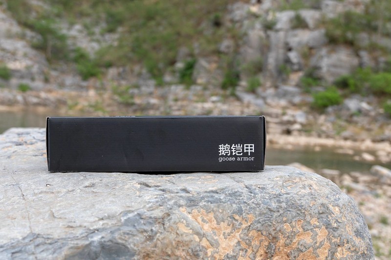 天石灵铠冲锋衣，这件能抗暴雨的户外铠甲，到底值不值得入手？